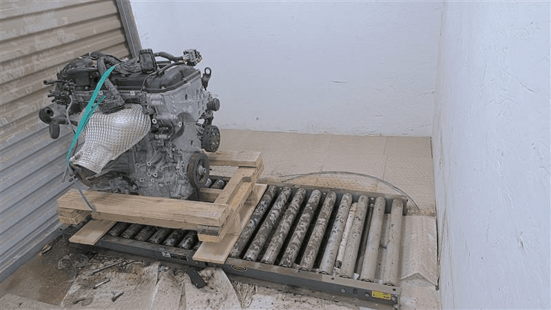 2017 HYUNDAI ELANTRA Engine